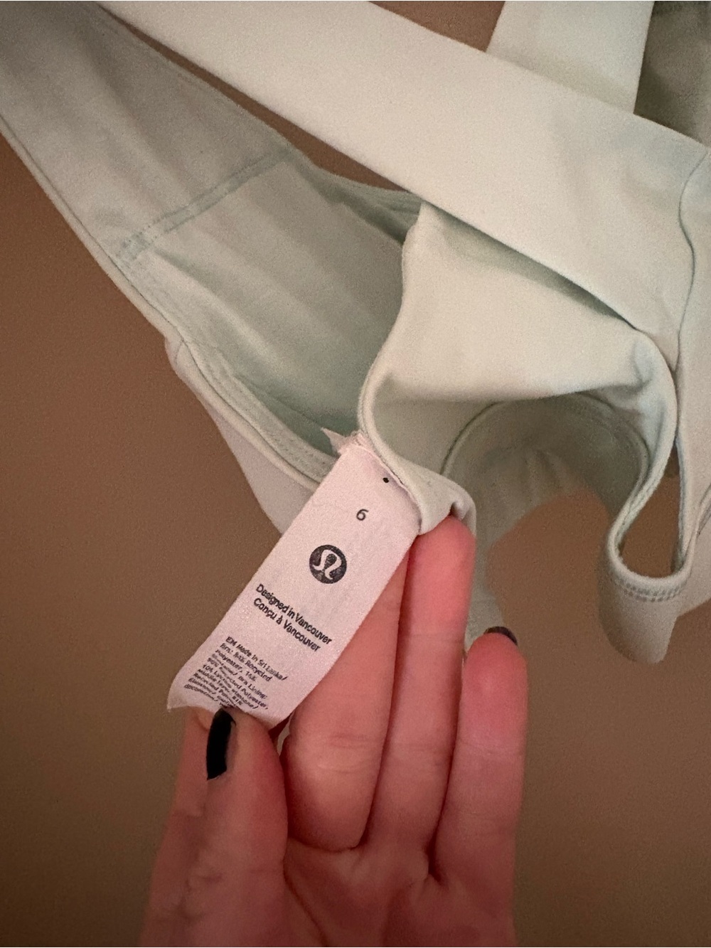 Lululemon Pale Mint Cross-Back Sports Bra Top Sz6 NWOTs - Picture 4 of 5